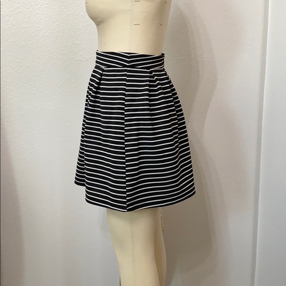 Mini Skirt - Picture 2 of 8